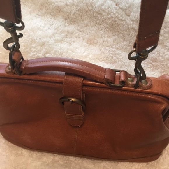 MO&CO Doctor’s Bag Convertible Satchel Crossbody - Picture 8 of 8